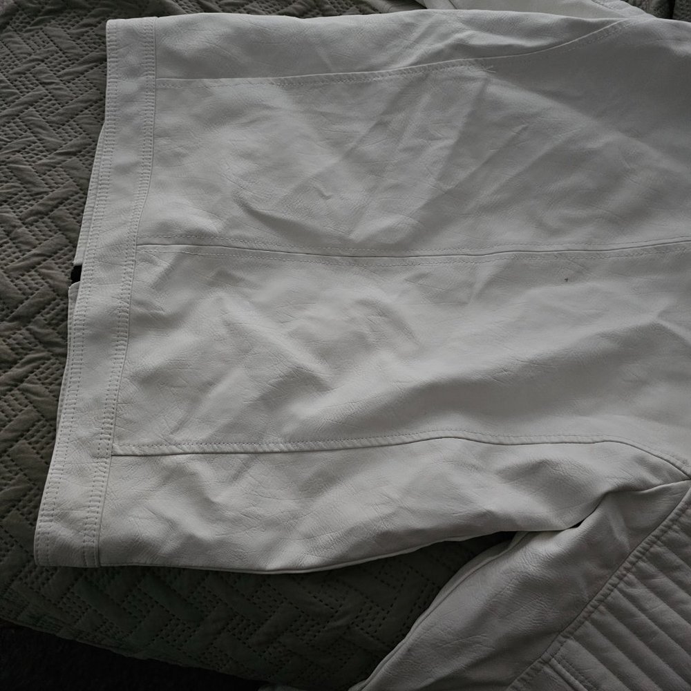 Jacket - Picture 6 of 8